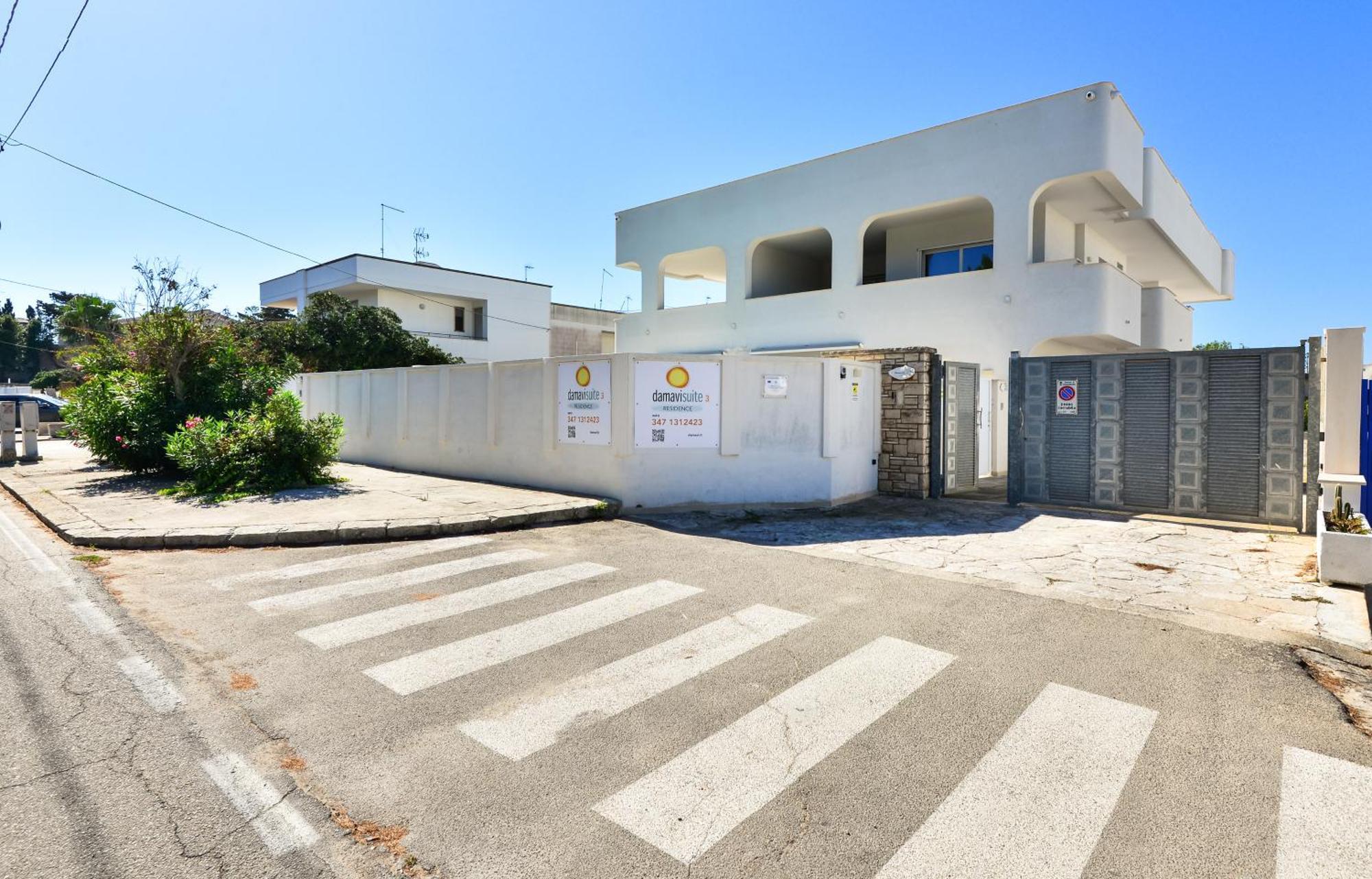 Damavi Suite 3 Torre dell'Orso Exteriör bild